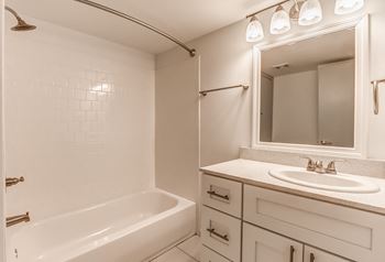 Tub/Shower Tile Surrounds